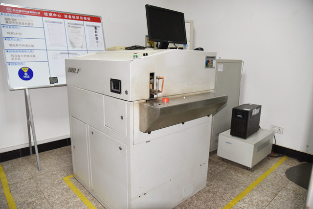 1625727366622441.jpg 2.真空光電直讀光譜儀_副本.jpg